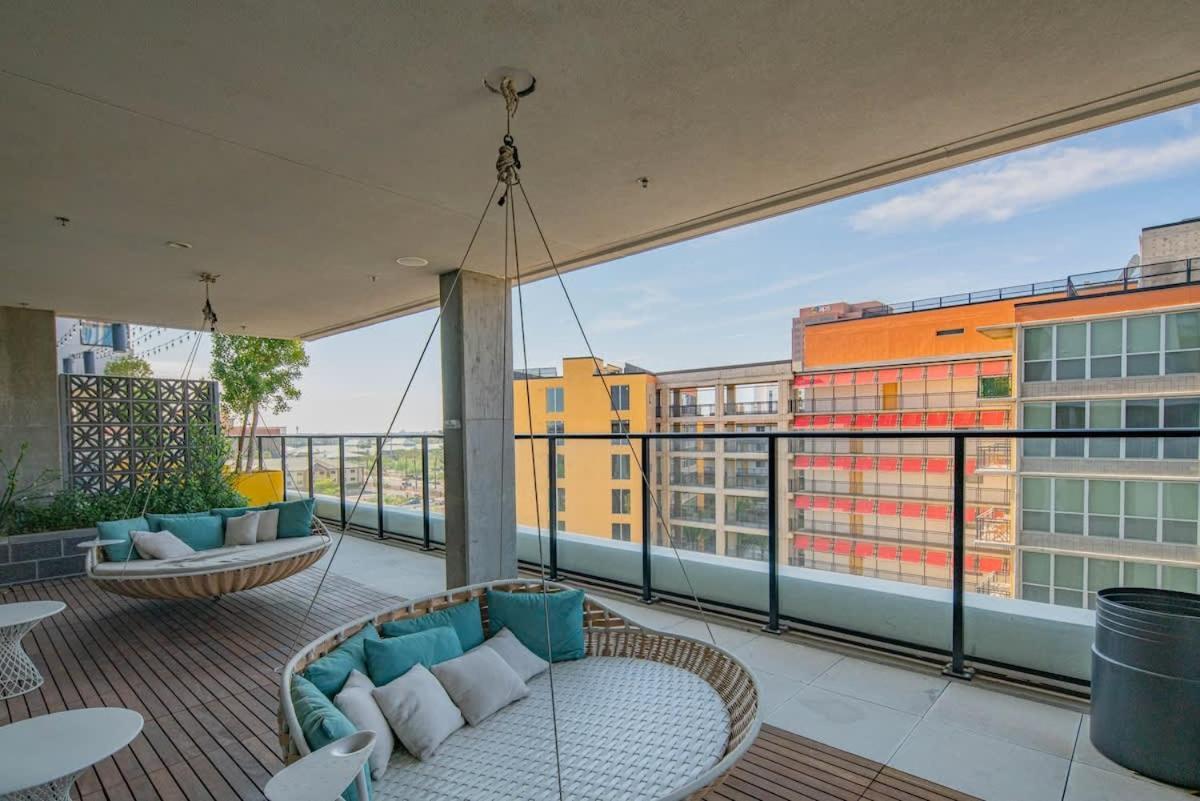 Apartment Detailed 2bd, Highrise Dt, Pool, Gym, Parking, Sleeps 8